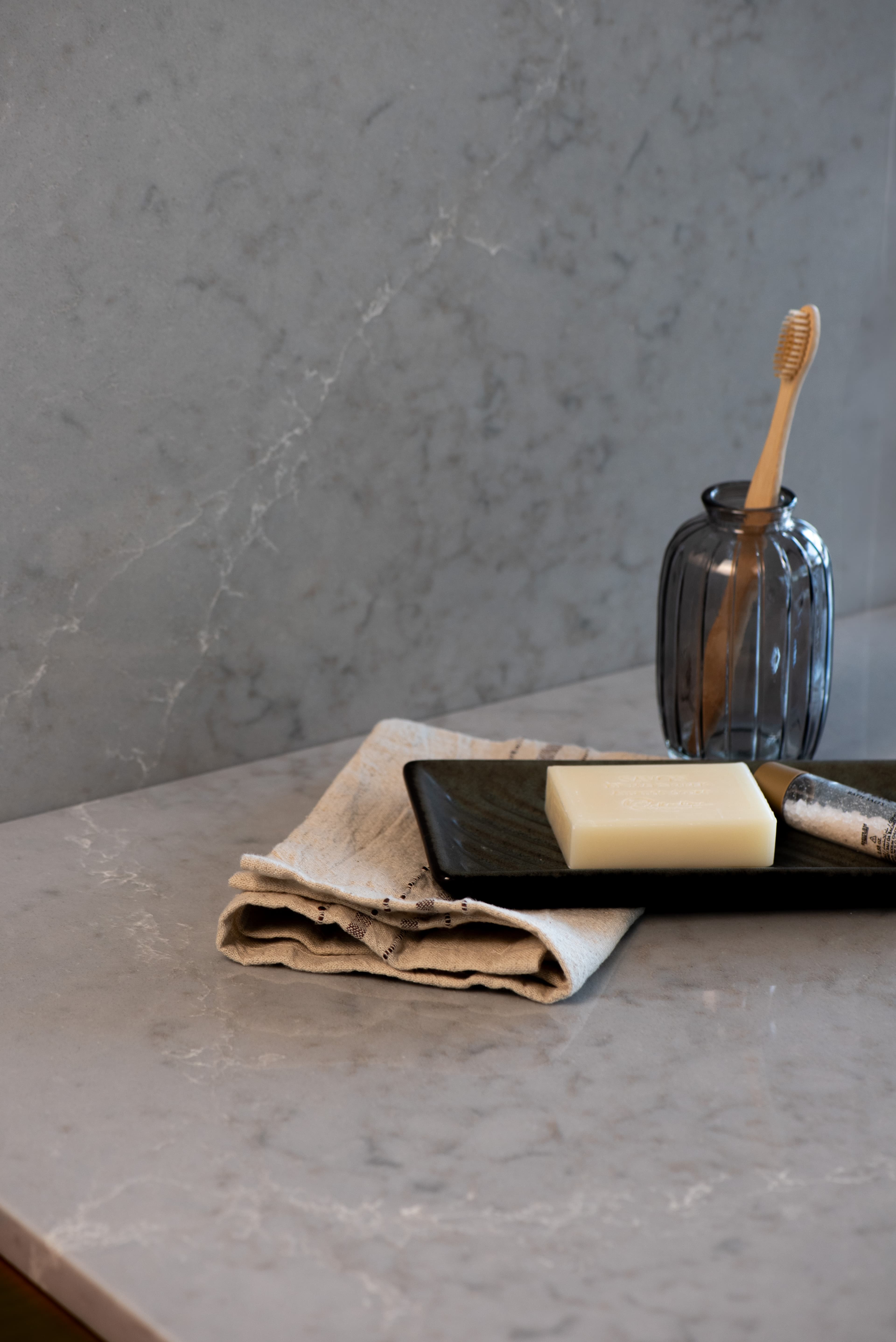 Technistone Badal Grey — Кварц — vaade 3