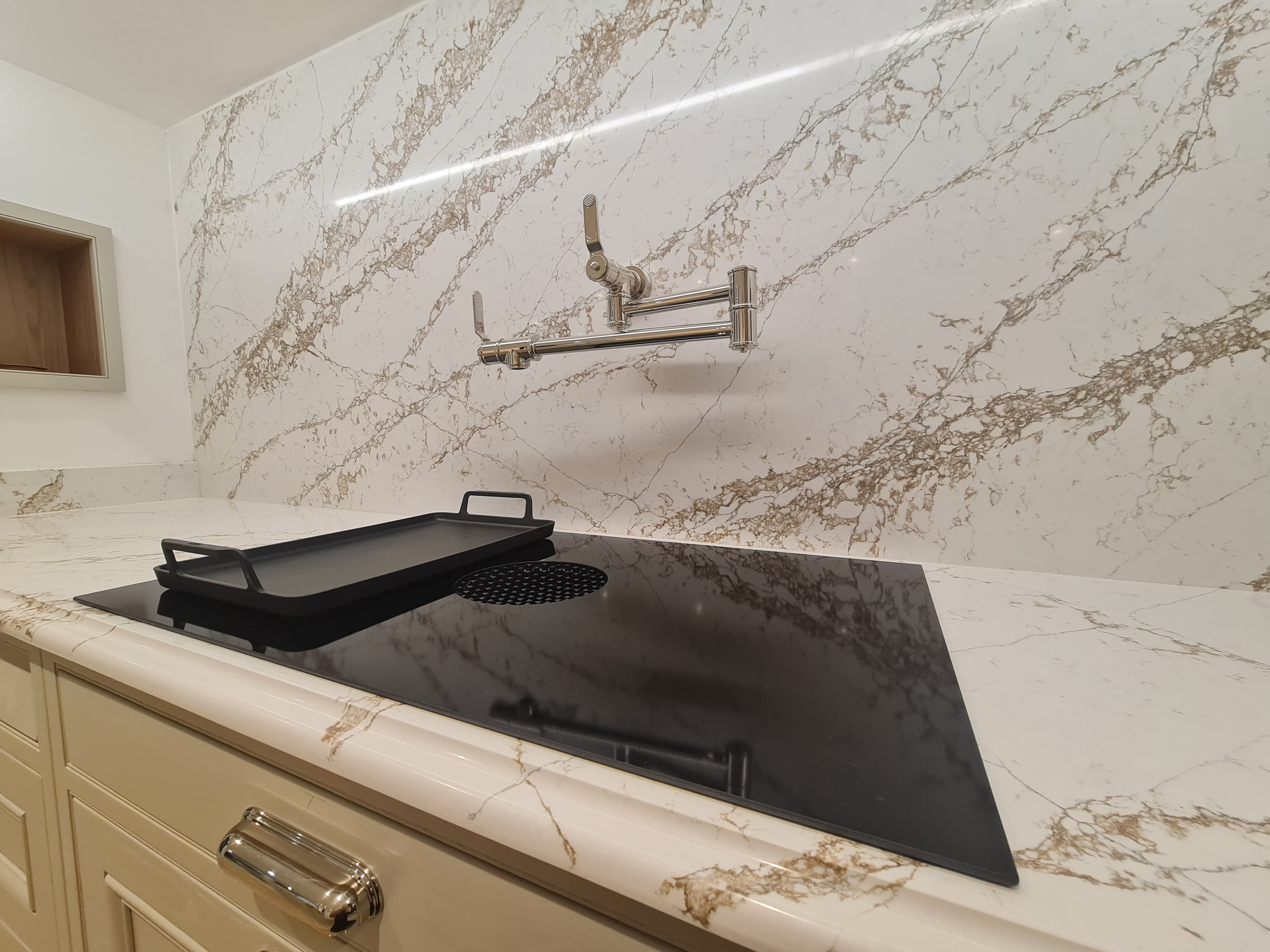 Technistone Bronze Coast — Kvarts — vaade 9