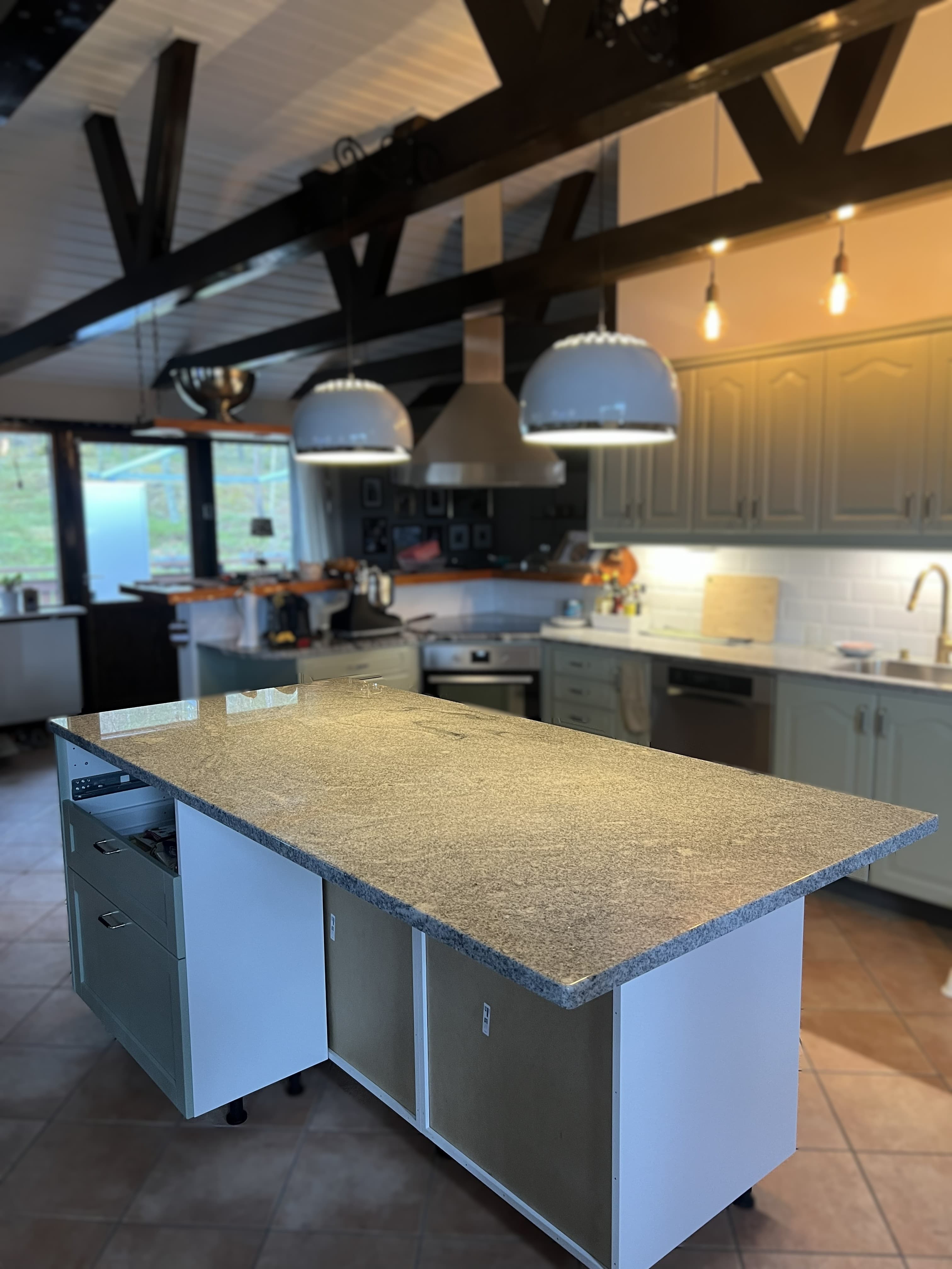 Silver Cloud — Graniitti — vaade 2